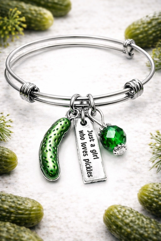 Just a girl that loves pickles Expandable Bangle Bracelet