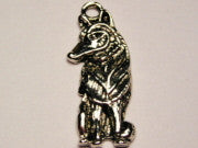 Wolf Genuine American Pewter Charm