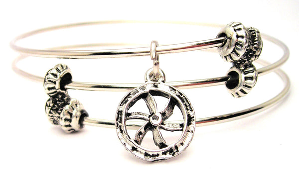 Wagon Wheel Triple Style Expandable Bangle Bracelet